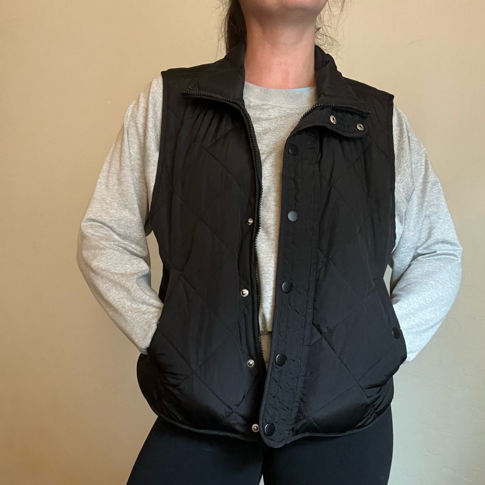 Black Athleisure Vest